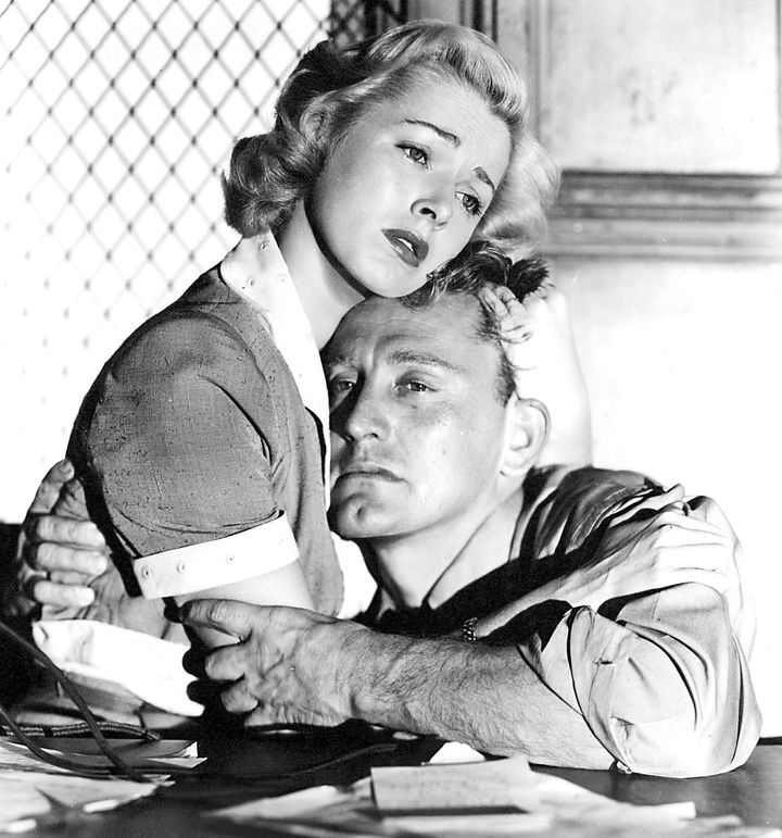 Με την Ελενορ Πάρκερ στην ταινία «Αστυνομική Ιστορία» (Detective Story , 1951)