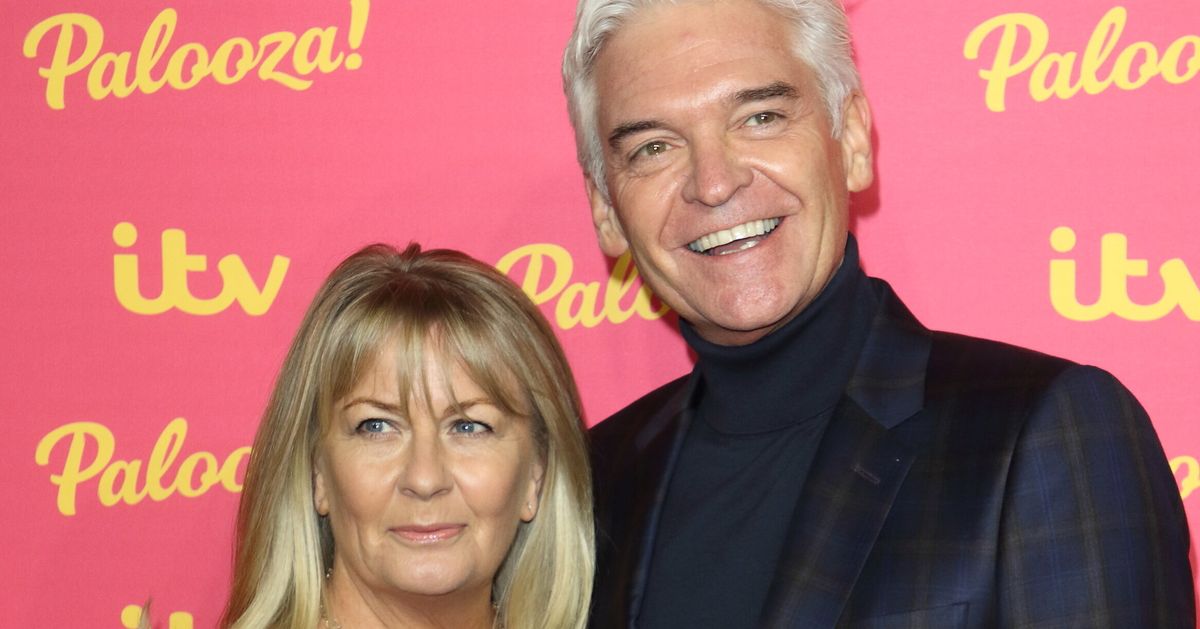 Phillip Schofields Wife Steph Breaks Silence After He Comes Out As Gay Huffpost Uk Entertainment 