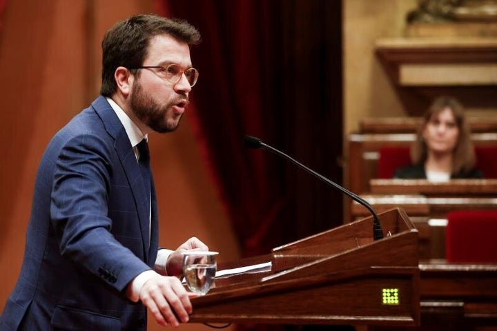 El vicepresidente del Govern y conseller de Economía, Pere Aragonès, interviene en el debate monográfico sobre la lucha contra la corrupción, solicitado por Ciudadanos, después de haber sido aplazado en varias ocasiones, primero por la borrasca Gloria y luego por la crisis de la semana pasada entre JxCat y ERC. EFE/Quique García