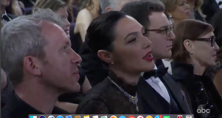Gal Gadot durante la actuación de Eminem.