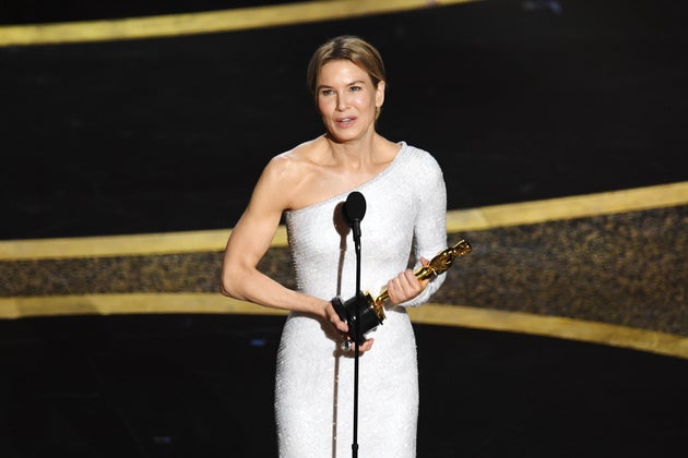 Renée Zellweger, con el Oscar a Mejor actriz por