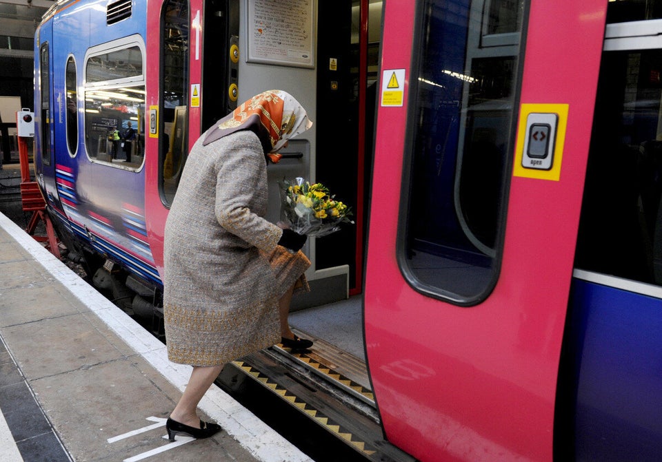 60% - Not letting people off the tube before getting on