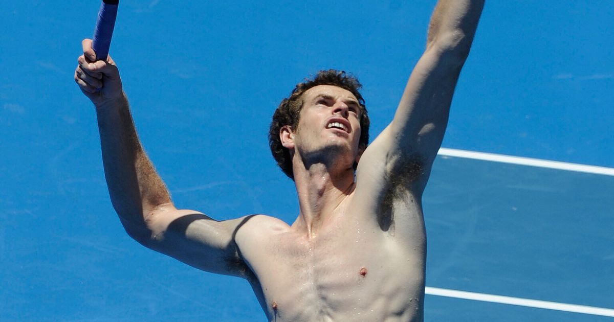 Andy Murray Shows Off Muscles Ahead Of Australian Open