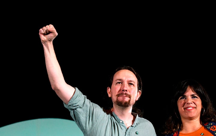 Pablo Iglesias y Teresa Rodríguez durante la campaña de las elecciones andaluzas de 2018.