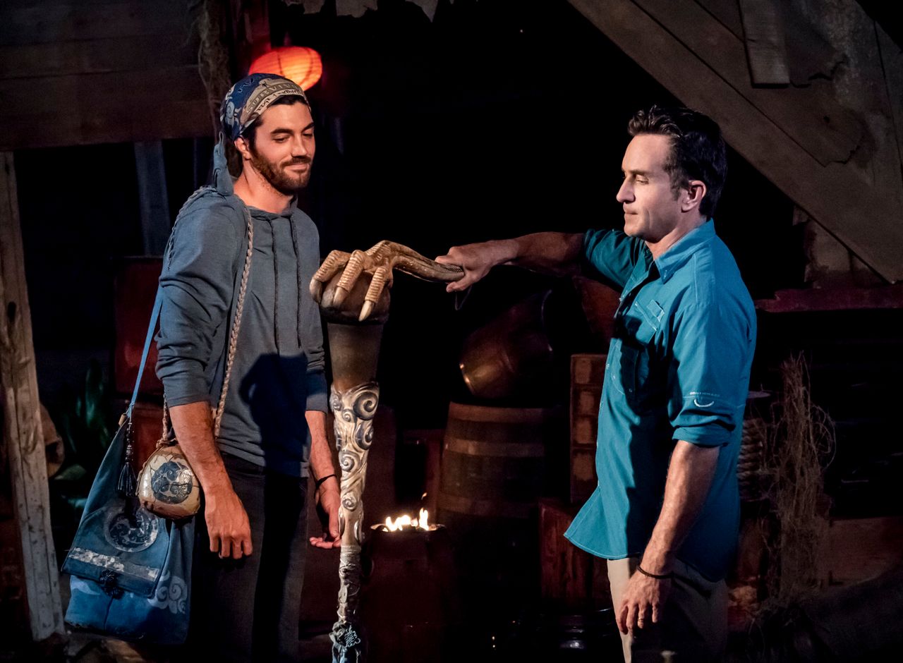 Jeff Probst extinguishes Chris Underwood's torch at Tribal Council on the third episode of "Survivor: Edge of Extinction."