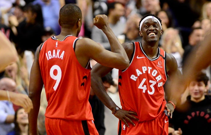 Pascal Siakam (droite) participera au Match des étoiles de la NBA pour la première fois de sa carrière.