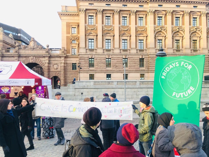 スウェーデン国会の脇で開かれていたFridays For Future