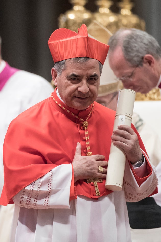 Dietro il caso Becciu il terrore del Vaticano di finire nella