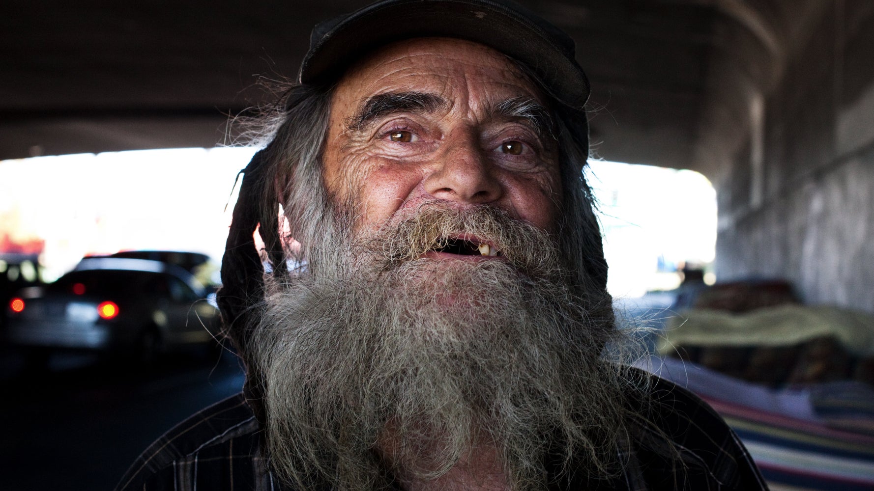 かつては ネットカフェ 今は 道の駅の駐車場 Nスペ 車中の人々 が示した 貧困難民 の滞留場所 ハフポスト かつては ネットカフェ 今は 道の駅の駐車場 Nスペ 車中の人々 が示した 貧困難民 の滞留場所 ハフポスト