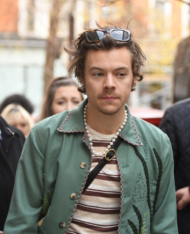 Harry Styles Robbed At Knifepoint In London On Valentines Day