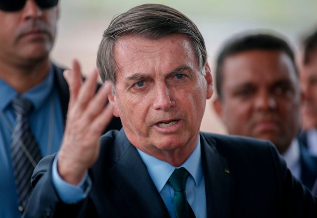 Bolsonaro usa mentira contra jornalista para fazer ofensa sexual | HuffPost Brasil