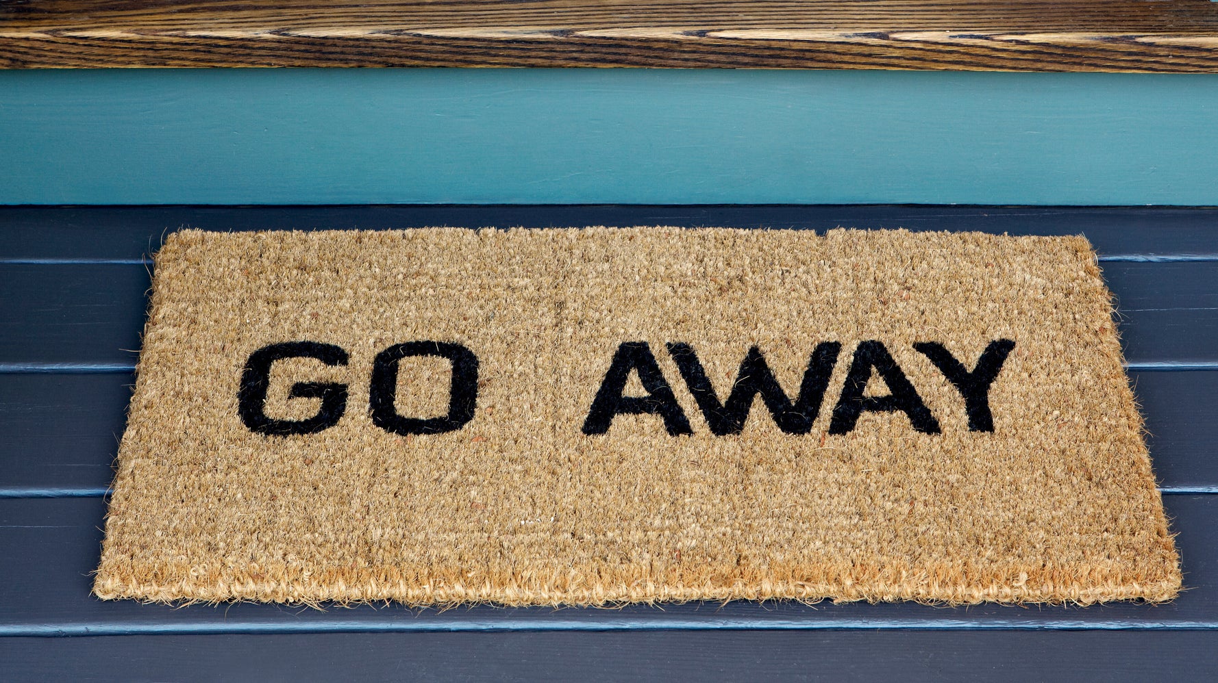 How To Politely Tell A Guest They've Overstayed Their Welcome ...
