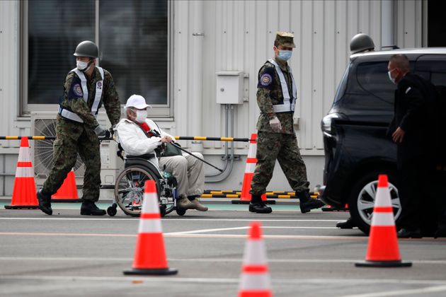 500 επιβάτες εγκαταλείπουν το κρουαζιερόπλοιο Diamond Princess - Έχουν εκδηλωθεί 540 κρούσματα