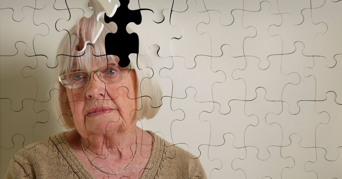 Снижение деменции. Память у пожилых. Когнитивные нарушения у пожилых людей. Пазлы для пожилых. Нарушение памяти у пожилых.