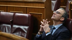La bronca de Ortega Smith y Marlaska en el Congreso por los presos del procés: 