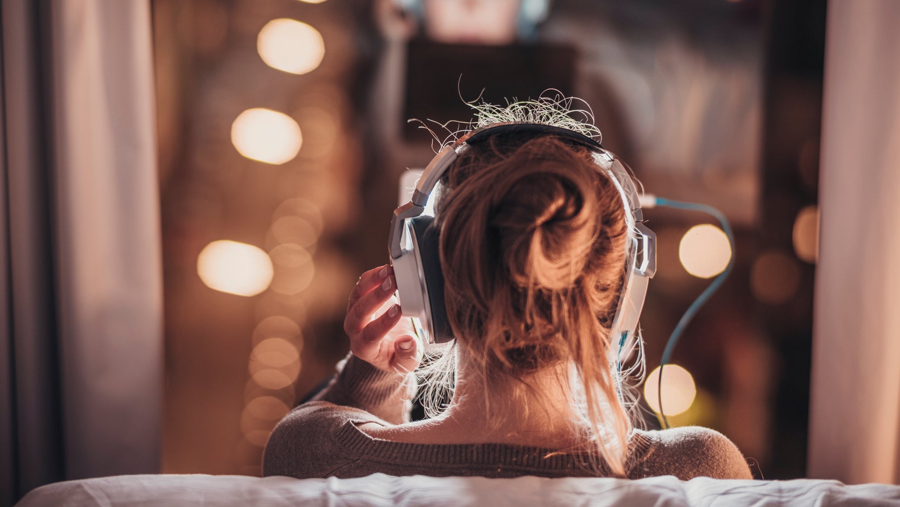 16 Powerful Songs About Mental Health To Make You Feel Less Alone Huffpost Life