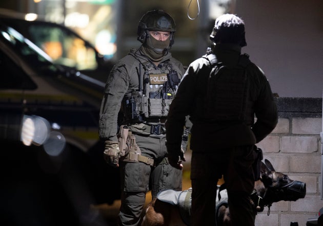 La videoconfessione del killer di Hanau contro "popoli da espellere"