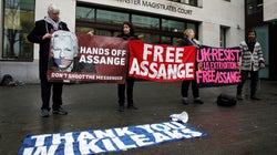 “Ce n’est pas la démocratie qui meurt, c’est Julian