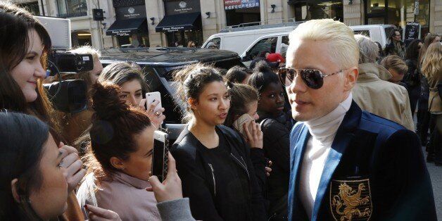 US actor Jared Leto arrives before Balmain the 2015-2016 fall/winter ready-to-wear collection fashion show on March 5, 2015 in Paris. AFP PHOTO / FRANCOIS GUILLOT (Photo credit should read FRANCOIS GUILLOT/AFP/Getty Images)