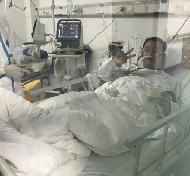 悲劇だ 結婚式を延期し治療続けた29歳医師 新型コロナ感染で死亡 ハフポスト