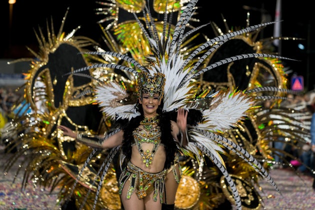 Le meraviglie del Portogallo: il carnevale, i sapori di Madeira e i santuari delle Azzorre