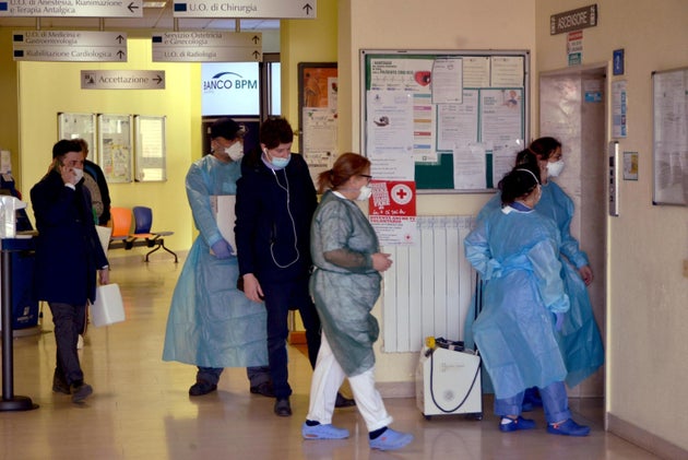 Primo Paziente Morto E Uno Dei Due Casi Di Coronavirus In Veneto L Huffpost