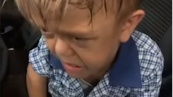 Le harcèlement comme celui de Quaden ne se limite pas aux cours