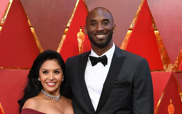 US basketball player Kobe Bryant (R) and his wife Vanessa Laine Bryant arrive for the 90th Annual Academy Awards on March 4, 2018, in Hollywood, California. (Photo by ANGELA WEISS / AFP) (Photo by ANGELA WEISS/AFP via Getty Images)