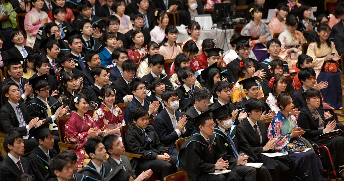 大切な節目だけど 卒業式や入学式 中止 縮小の動き 新型コロナウイルスの感染拡大で ハフポスト 大切な節目だけど 卒業式や入学式 中止 縮小の動き 新型コロナウイルスの感染拡大で ハフポスト