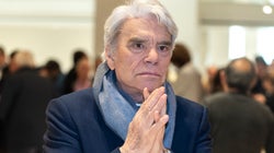 Bernard Tapie contraint de reporter son retour sur les