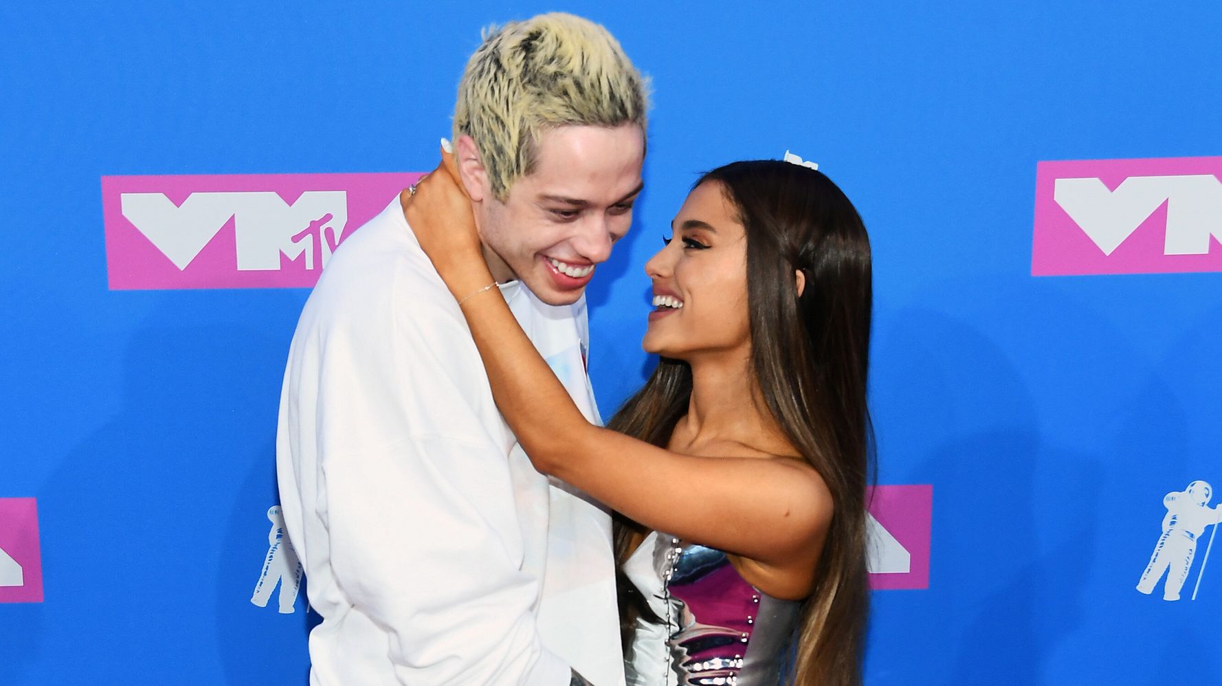 Ariana Grande's Ex-FiancÃ© Pete Davidson Hits Back At Her Comment That Their  Relationship Was A 'Distraction' | HuffPost UK Entertainment