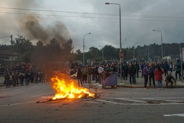 Κάτοικοι έβγαλαν τα όπλα στη Λέσβο - Πυροβόλησαν με καραμπίνες