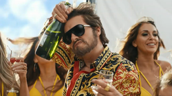 Méconnaissable, Taylor Swift s’attaque à la masculinité toxique dans son nouveau