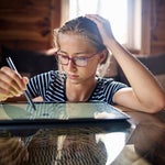 新型コロナで臨時休校、子供たちの自宅学習はどうする？