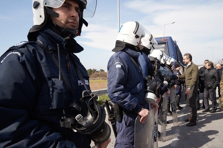 Ο Κ.Μητσοτάκης εξέφρασε τις ευχαριστίες του και στις δυνάμεις των ΜΑΤ.