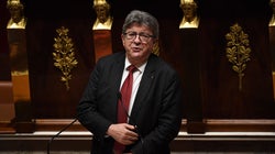 “Vous êtes d’esprit dictateur”: Mélenchon livre un discours enflammé sur le