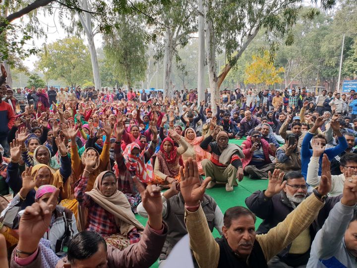 The sanitation workers of the Municipal Corporation of Chandigarh have been protesting against the implementation of the Human Efficiency Tracking System (HETS) for the last one month.