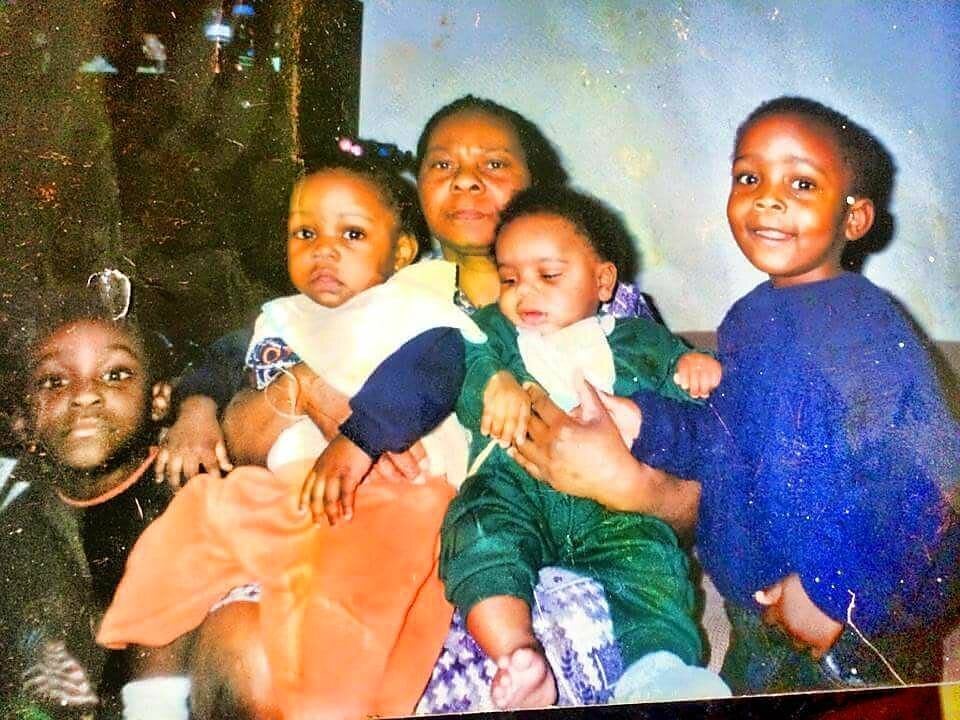 Nana and some of her 16 grandchildren – including Nadine, her brother Ishmael, and cousins Jordan and Ezra.