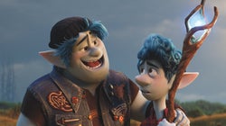 ‘Dois Irmãos’ pode não ser um dos melhores da Pixar, mas agradará público de 8 a 80