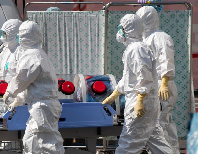 In ten years, 37 billion have been cut to public health: 70 thousand beds lost and 359 closed