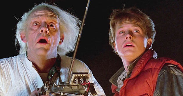Doc y Marty, de 'Regreso al futuro', juntos más de 30 años después: así están Michael J. Fox y Christopher Lloyd | El HuffPost