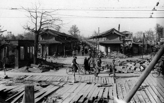 浅草・仲見世通り（1945年3月19日）