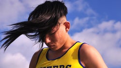 スポーツ界の性差別をアートで問う。アーティスト・小林勇輝さんが超越したい「社会の当たり前」