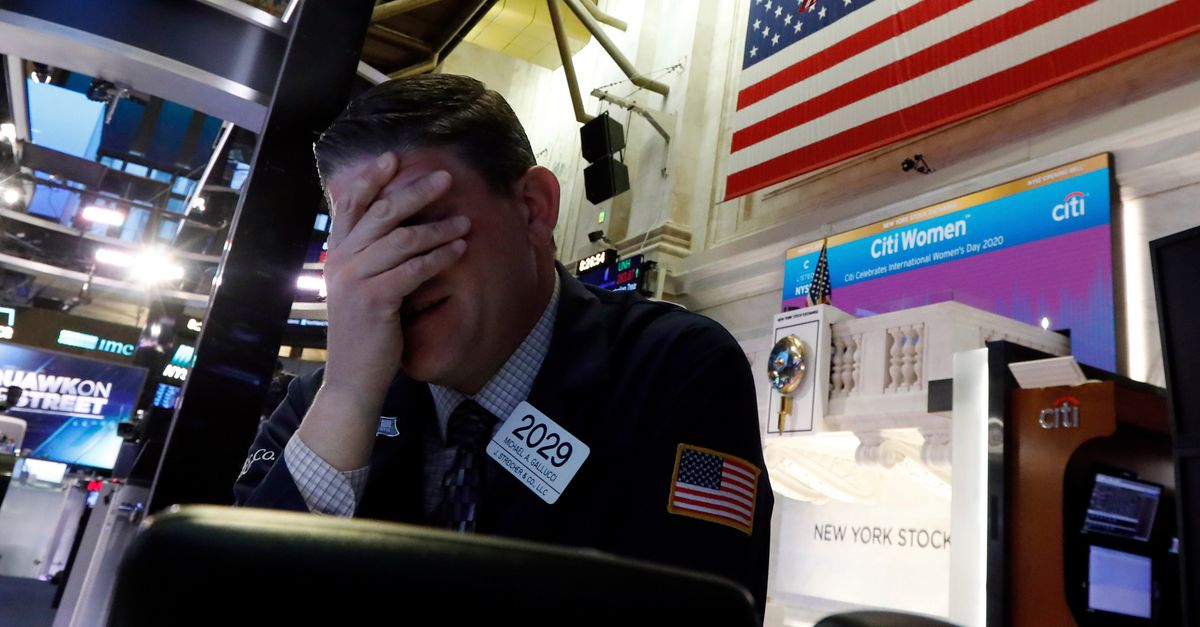 Stocks Plunge Amid Coronavirus Outbreak, Triggering Wall Street Trading Halt