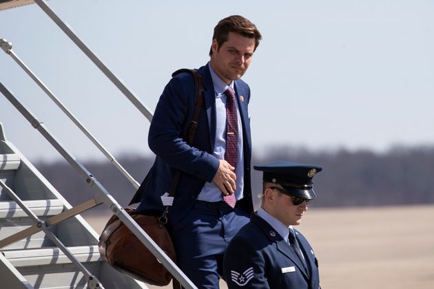 Matt Gaetz descend de l'Air Force One avant Donald Trump ce lundi 9 mars
