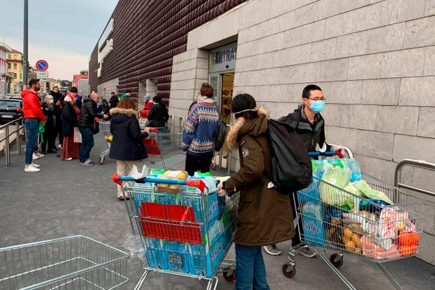 Σε καραντίνα όλη η Ιταλία και σκληρά μέτρα για 60 εκατ. κατοίκους - 1.800 νέα κρούσματα και 97