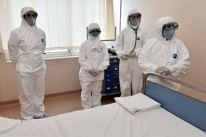 Άσκηση αντιμετώπισης κρούσματος κορονοϊού στο Γ.Ν. Πύργου, από εξιδεικευμένο προσωπικό του νοσοκομείου και του ΕΚΑΒ.