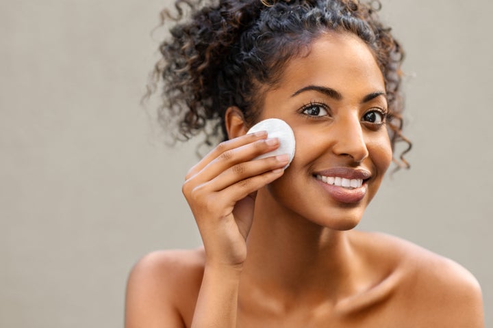 This multipurpose makeup remover has earned a spot in the offices of dermatologists, the backstage bags of professional makeup artists and the top shelves of skin care enthusiasts.