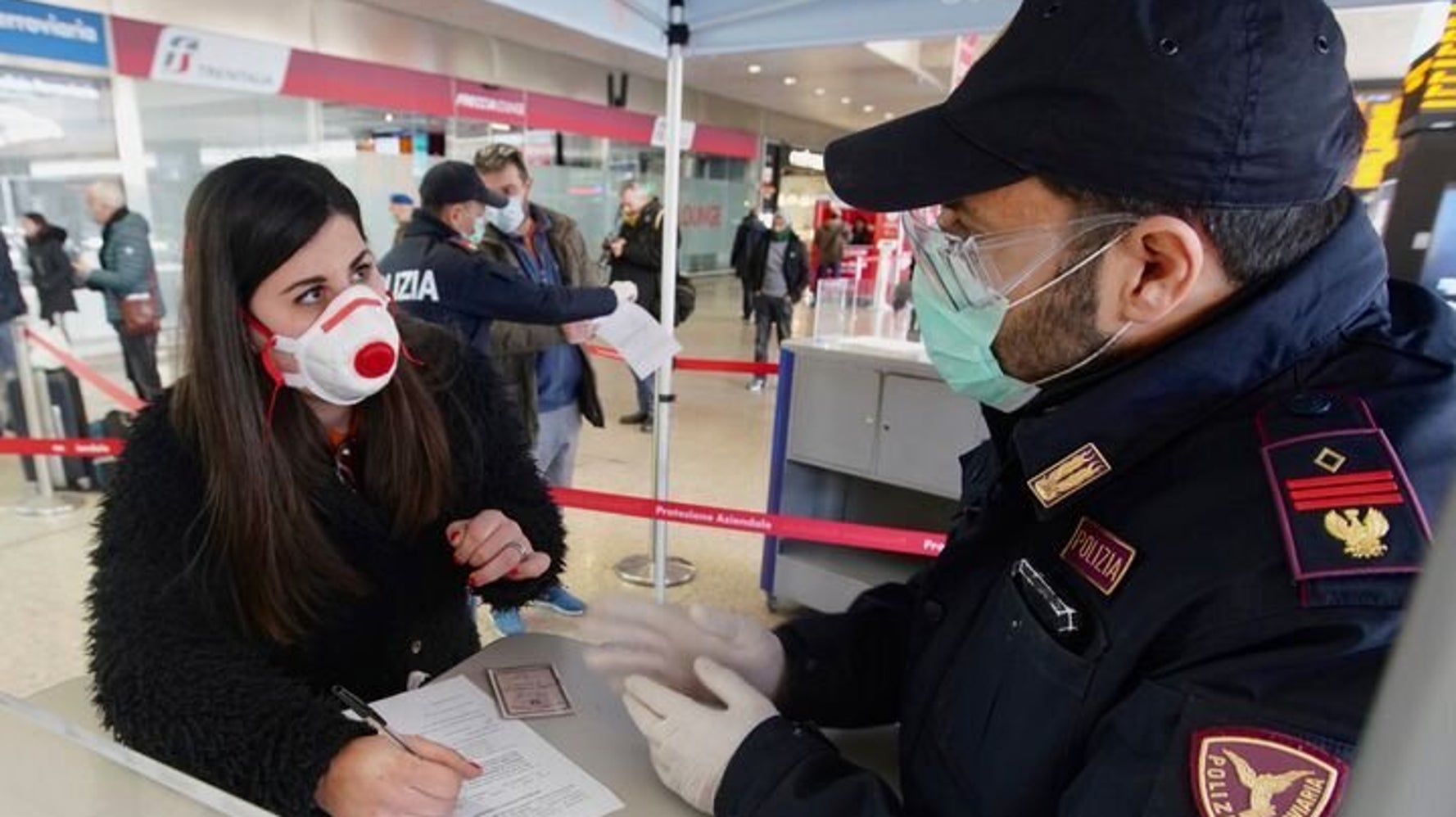 新型コロナウイルス 各国の対応は 封鎖めぐりパニックのイタリア 比較的落ち着いてるカナダ ハフポスト 新型コロナウイルス 各国の対応は 封鎖めぐりパニックのイタリア 比較的落ち着いてるカナダ ハフポスト
