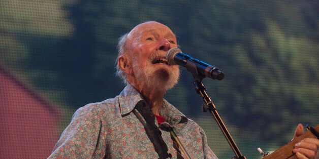 SARATOGA SPRINGS, NY - SEPTEMBER 21: Pete Seeger performs during Farm Aid 2013 at Saratoga Performing Arts Center on September 21, 2013 in Saratoga Springs, New York. (Photo by Paul Natkin/WireImage)